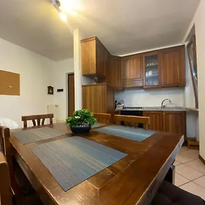  Appartamento Family House With Free Parking, 450m From